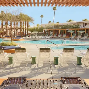 Ace And Swim Club Hotel